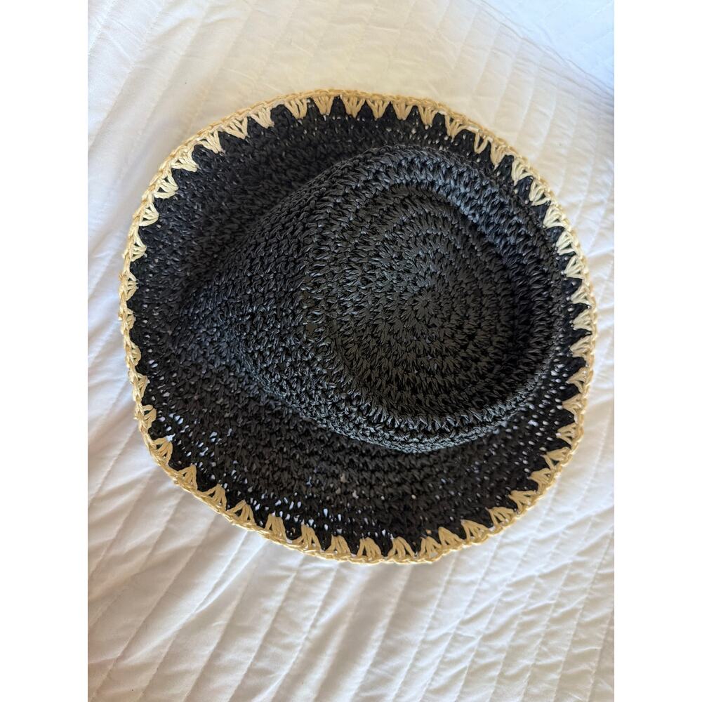 New I.N.C crochet bucket hat black & tan - Picture 4 of 5